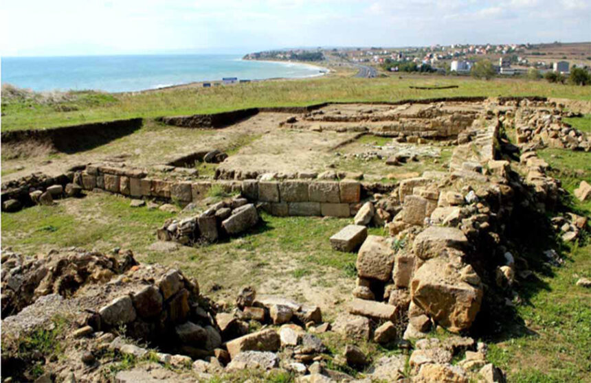 Unveiling an Ancient Pharmaceutical Center at Heraion Teikhos