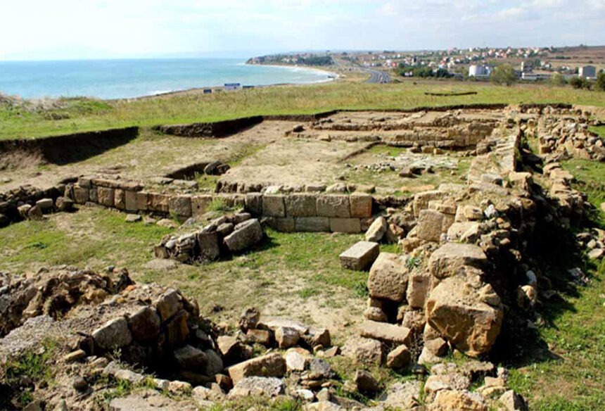 Unveiling an Ancient Pharmaceutical Center at Heraion Teikhos