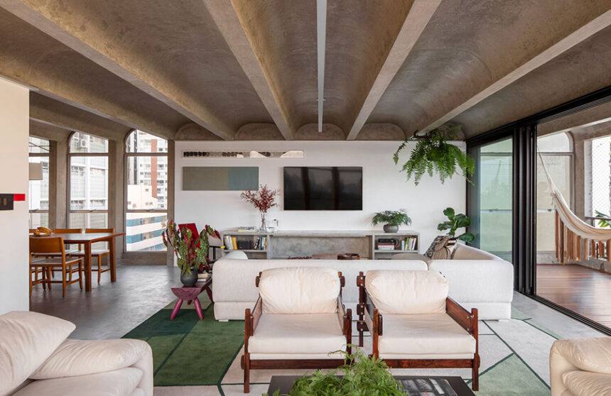 Rediscovering Modernist Splendor: The Arches Apartment