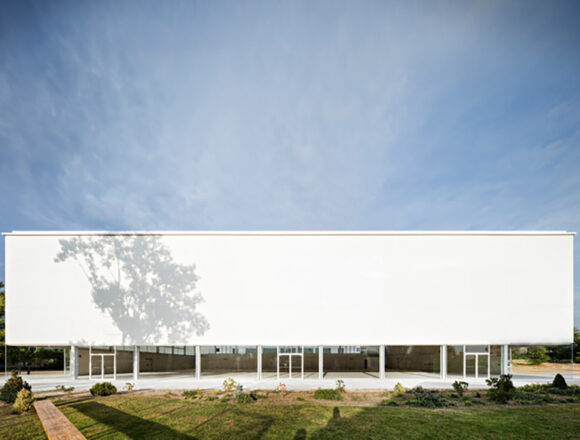 Blending Sports and Learning: A Design Marvel in Pozuelo de Alarcón, Spain