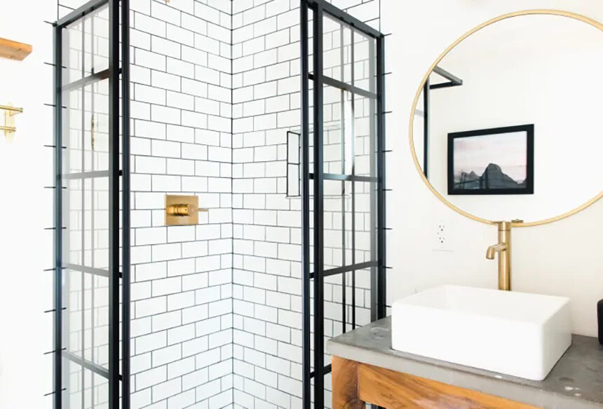 Illuminating Windowless Bathrooms: 13 Bright Ideas from Designers