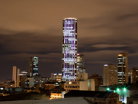 Architectural Icon: Colpatria Tower by Obregón y Valenzuela & Cía. Ltda.