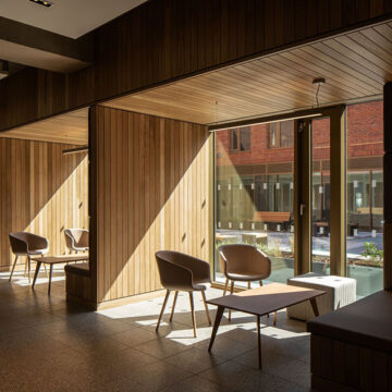 Connecting Nature and Education: Queen’s Business School by TODD Architects