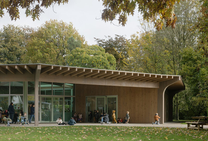 Innovative Design for Educational Spaces: University Building in Aartselaar, Belgium