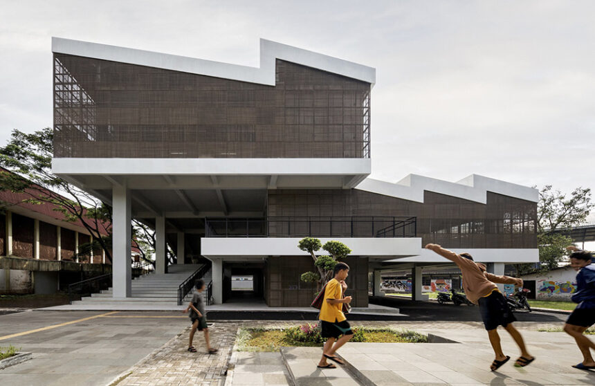 Tasik Creative and Innovation Center: A Beacon of Socio-Climatic Design in West Java