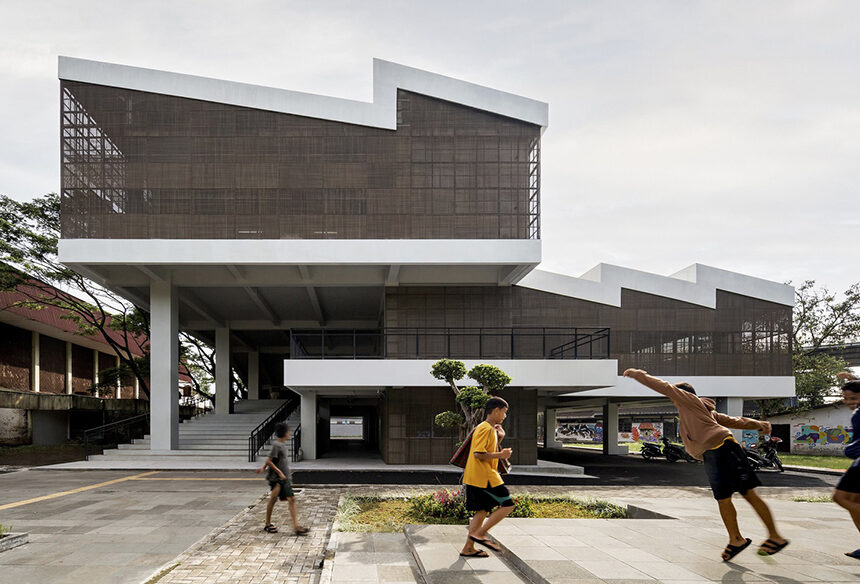 Tasik Creative and Innovation Center: A Beacon of Socio-Climatic Design in West Java